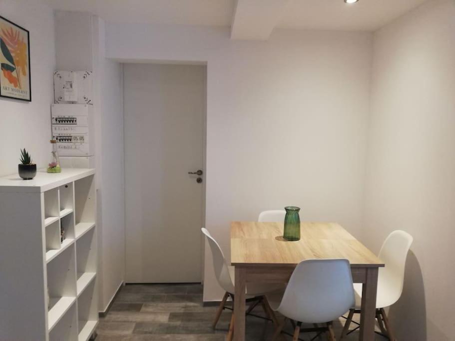 גואבוילר Appartement Avec Terrasse Entre Vignes, Balades, Alsace מראה חיצוני תמונה